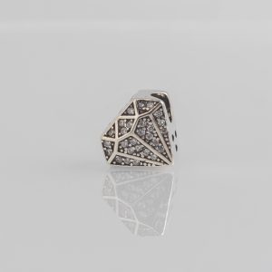 Charm de Diamante