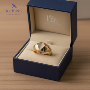 Anillo con circonias, baño de Oro Xuping Talla 8