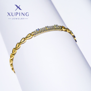 Pulsera con Circonias eslabones de Corazón, Baño de Oro  18k Xuping 17 CMS ESLABON 3mm, Plaquita 4mm