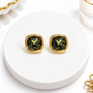 Zarcillos Cuadrados de Circonias Blanco, Verde y Dorado Oro Laminado 18k cierre Omega